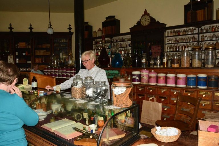 blists 02 768x512